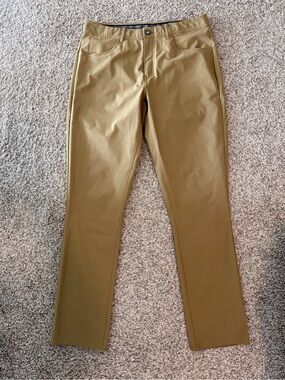 Puma 101 5 Pocken Men's Khaki Stretch Golf Pants size 33x32